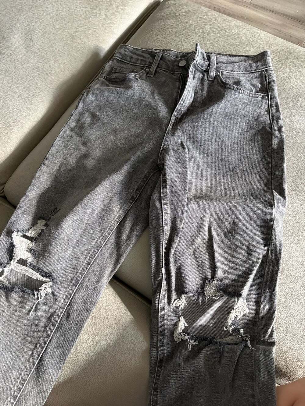Wild Fable Highest Rise Mom Jean Grey Distressed Ripped Size 0